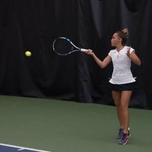 Meet your Posher, Adriana